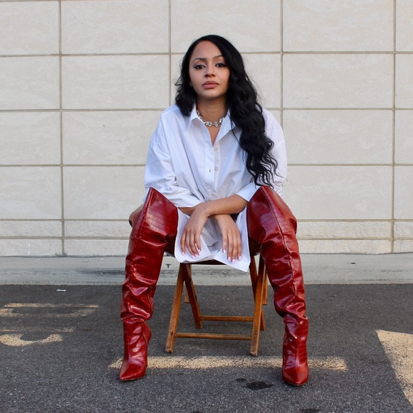 • MEET YOUR SELLER • - Picture 8 of 13